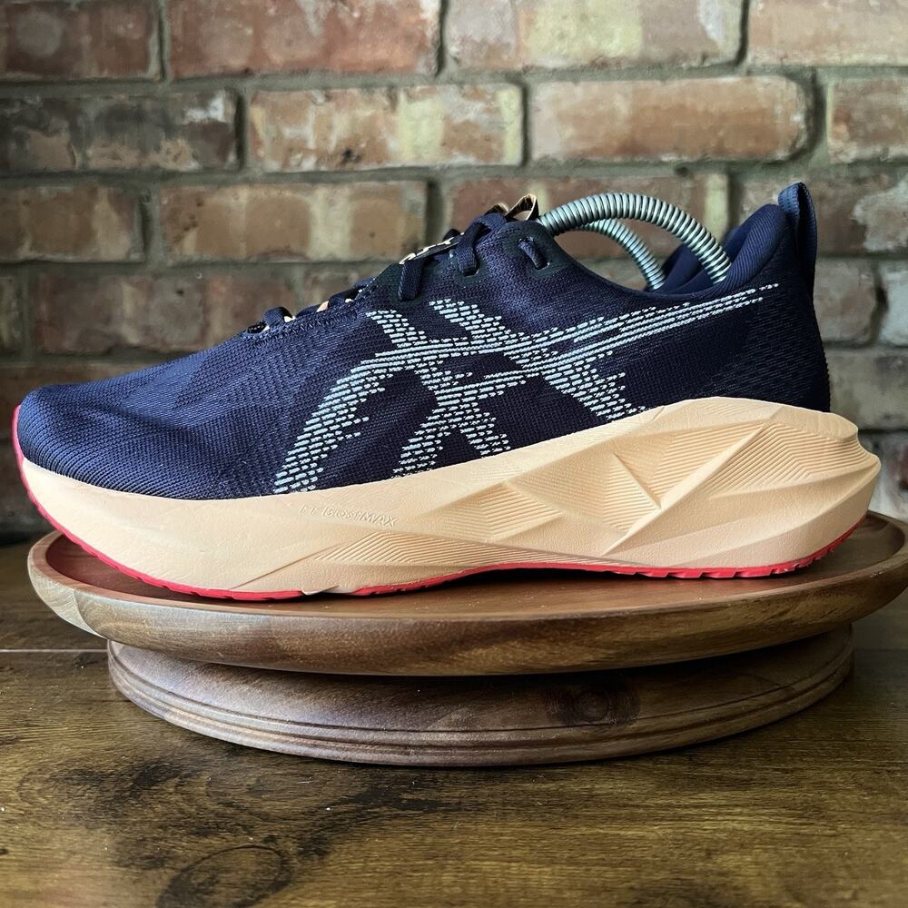 ASICS Novablast 5 Blue Orange Max Cushion Men’s 9 Wide Running Shoes Sneakers